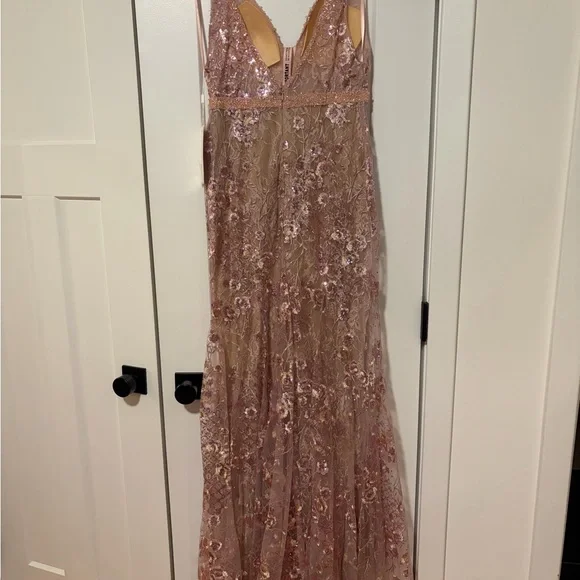 Mac Duggal 67481 Floral Embellished Sleeveless Plunge Gown Sz 6 NWT - Picture 11 of 16